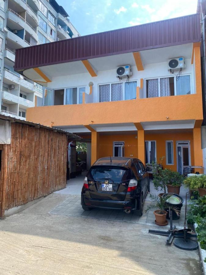 Guest House Orange Kobuleti Bagian luar foto